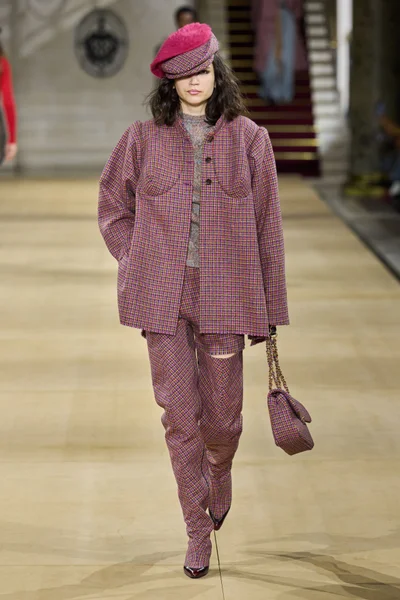 Look 4